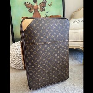 ✅ SOLD ✅ Louis Vuitton Pegase Legere 55 Carryon